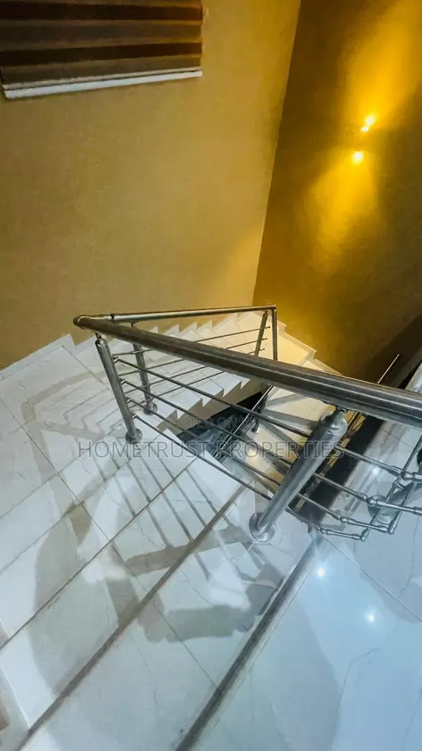 Furnished 4bdrm Duplex in Hastso Westland, Antis for rent