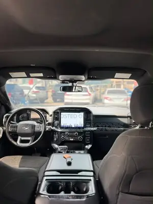 Ford F-150 XLT 2022 Black