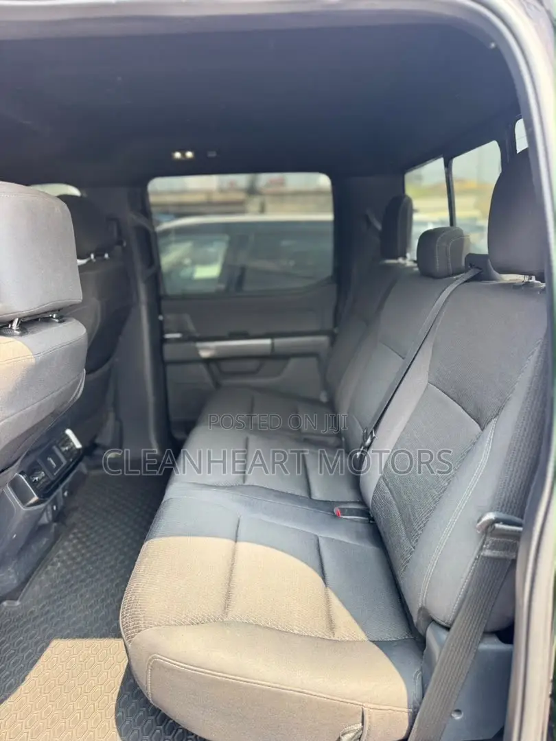 Ford F-150 XLT 2022 Black
