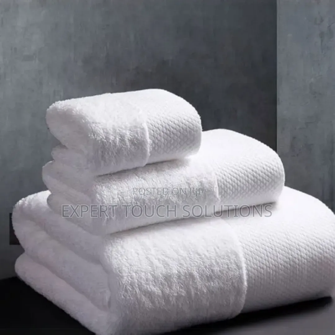 Hotel Fluffy Towels