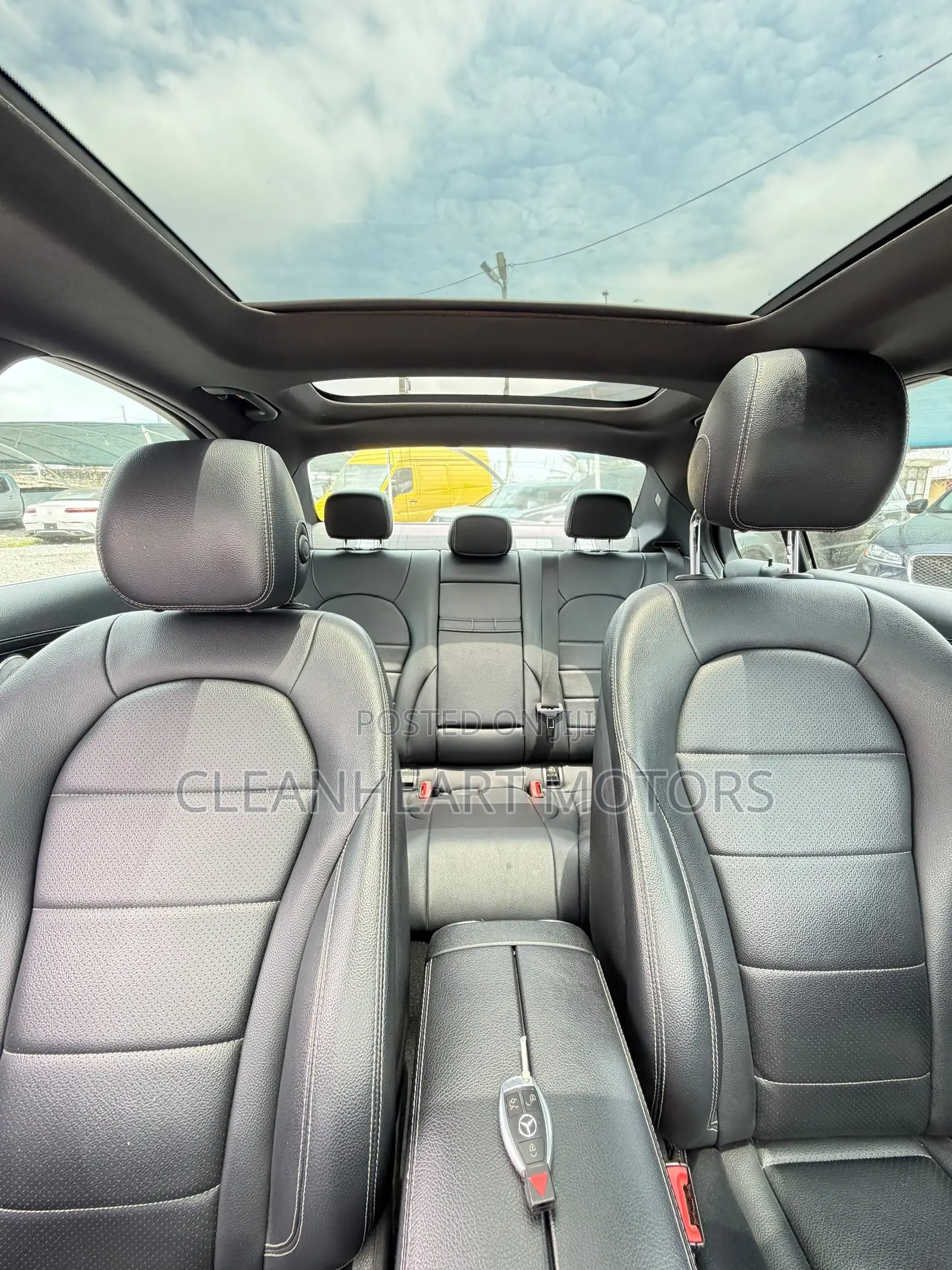 Mercedes-Benz C300 Sport 4Matic Sedan AWD (2.0L 4cyl 7A) 2017 Black