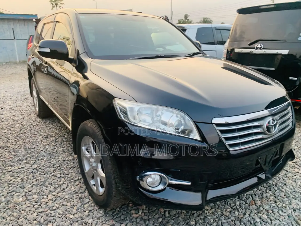 Toyota Vanguard 2013 Black
