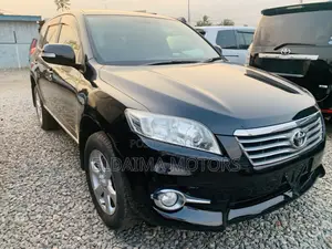 Toyota Vanguard 2013 Black