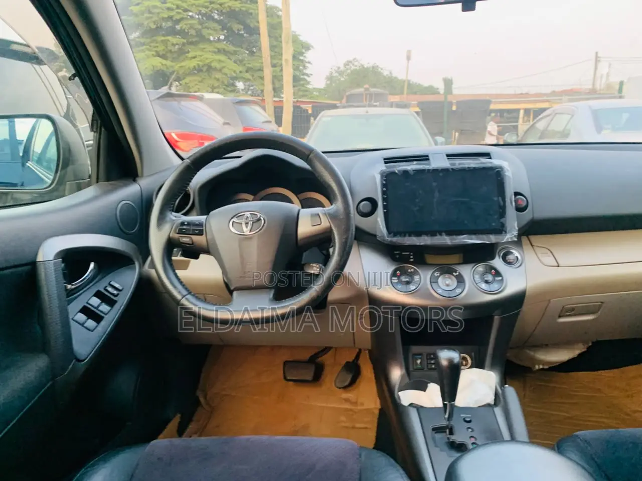 Toyota Vanguard 2013 Black