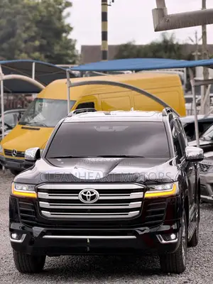 Toyota Land Cruiser 2025 Black