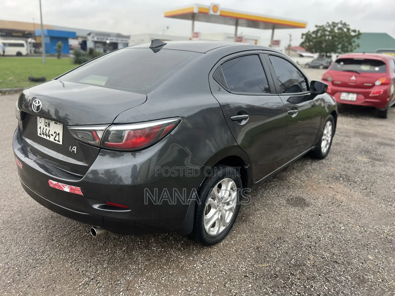 Toyota Yaris iA 1.5 FWD 2017 Gray