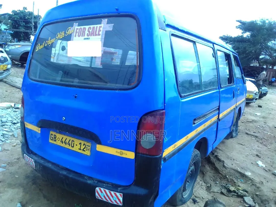 Hyundai H-100 2004 Blue