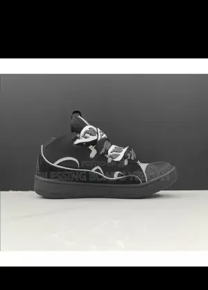 High Quality Sneakers