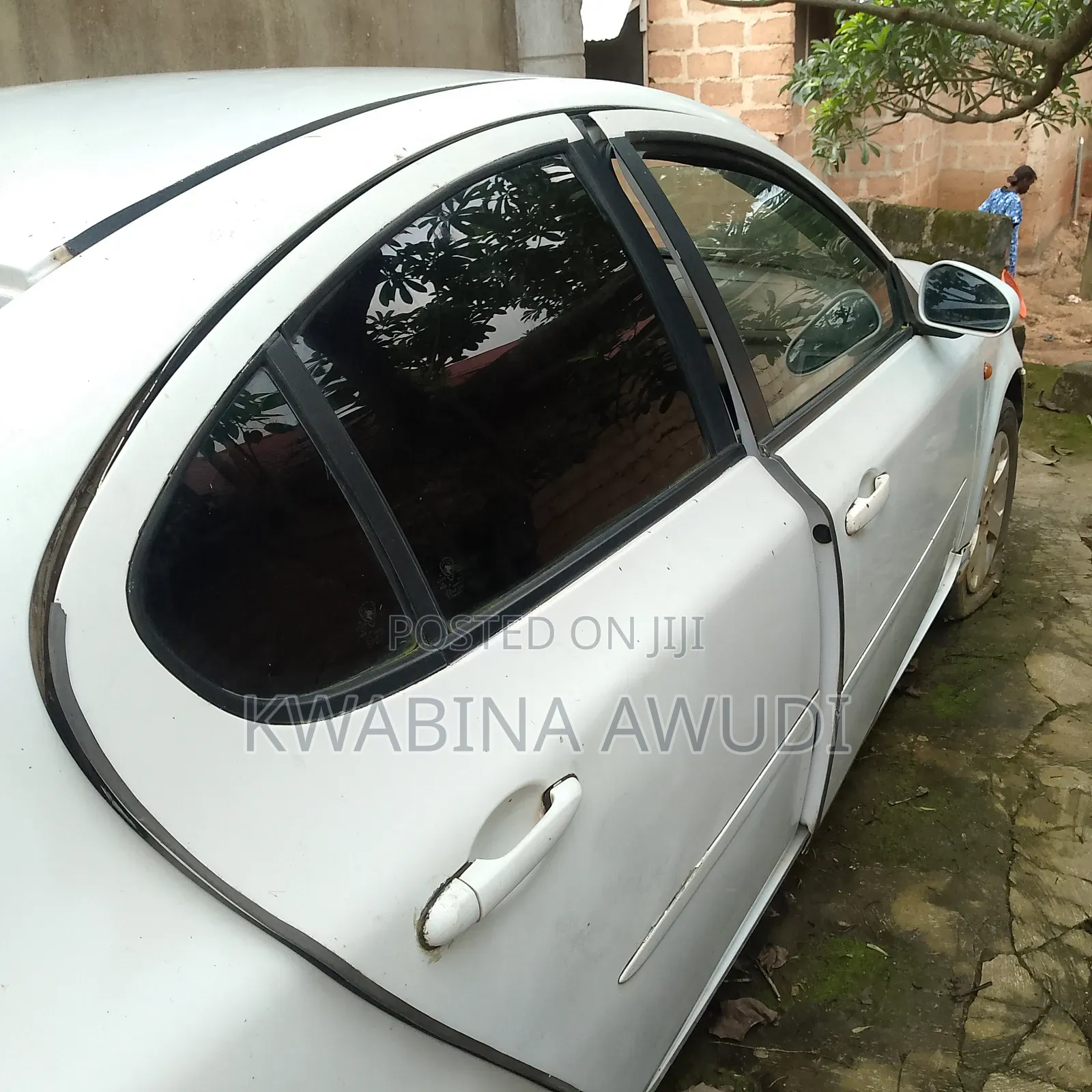 Toyota Progress 2000 White
