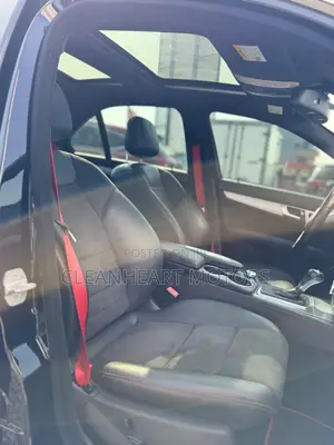 Mercedes-Benz C250 2014 Black