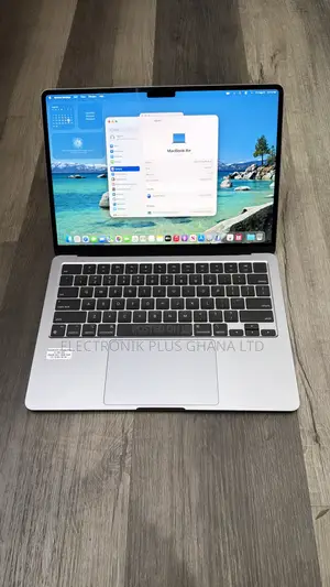 Laptop Apple MacBook Air 2022 M2 8GB Apple M2 SSD 256GB