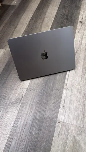 Laptop Apple MacBook Air 2022 M2 8GB Apple M2 SSD 256GB