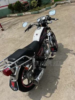 New Haojue HJ125-8K 2026 Red