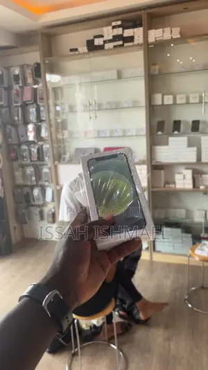 New Apple iPhone 12 128 GB Green