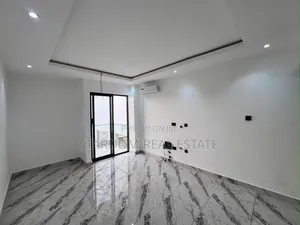 2bdrm Townhouse / Terrace in Ashaley Botwe, Nmai-Dzorn for rent