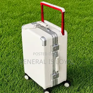 White 8kg Hand Luggage Traveling Bag