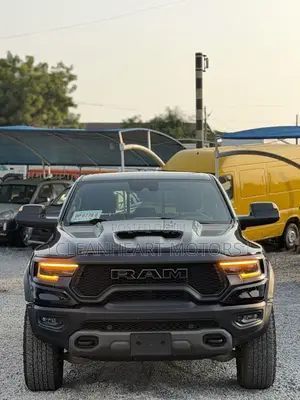 RAM 1500 TRX Crew Cab 4WD SB 2023 Black
