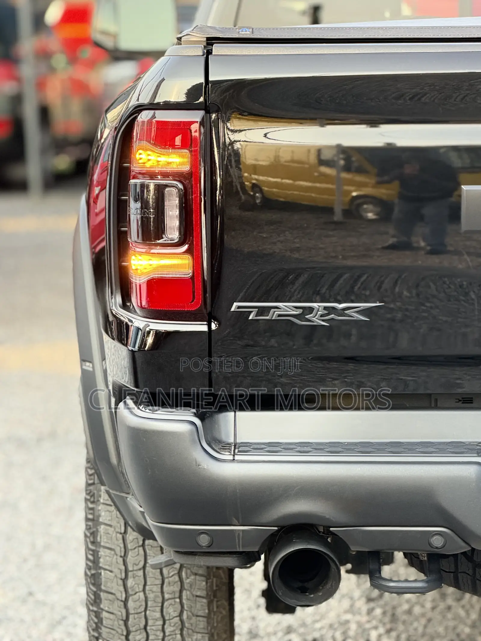 RAM 1500 TRX Crew Cab 4WD SB 2023 Black
