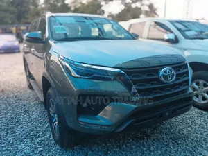 New Toyota Fortuner 2024 Green