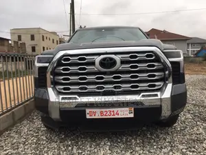 Toyota Tundra 2024 Black