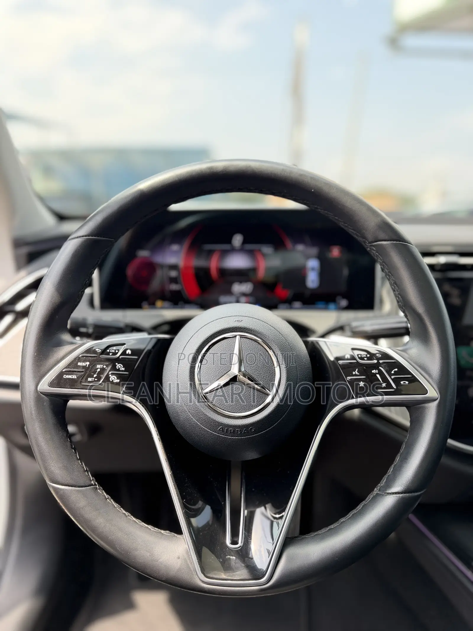 Mercedes-Benz E350 2025 White