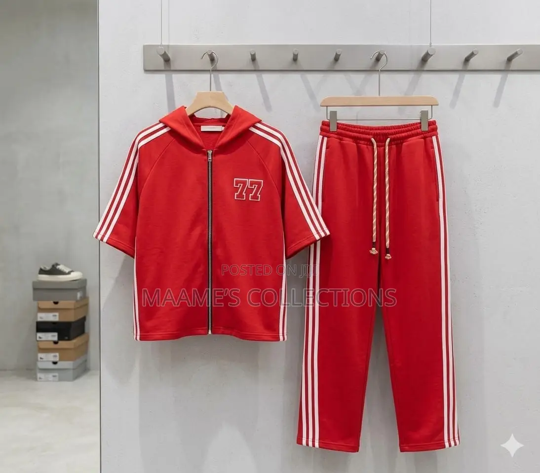 Men’S Short-Sleeve Tracksuit Sets – Stylish Top and Down Sets.