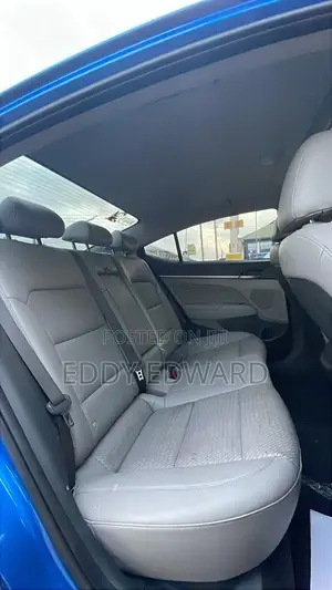 Hyundai Elantra 2018 Blue
