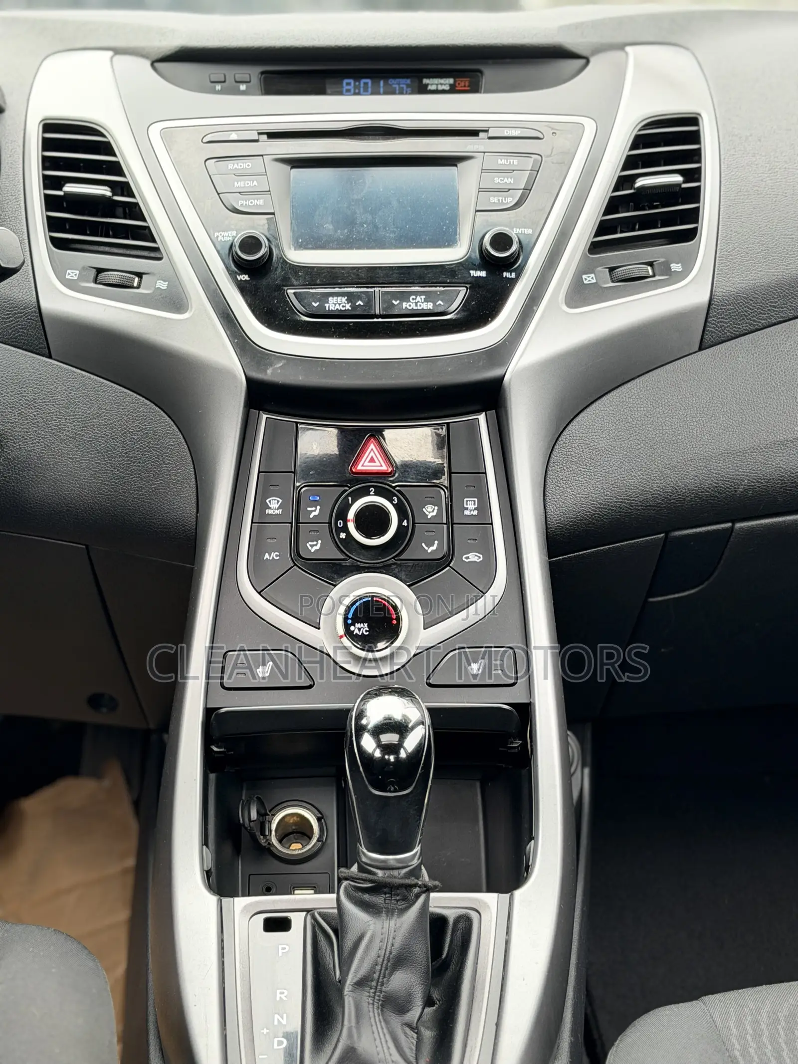 Hyundai Elantra SE 4dr Sedan (1.8L 4cyl 6M) 2015 Silver