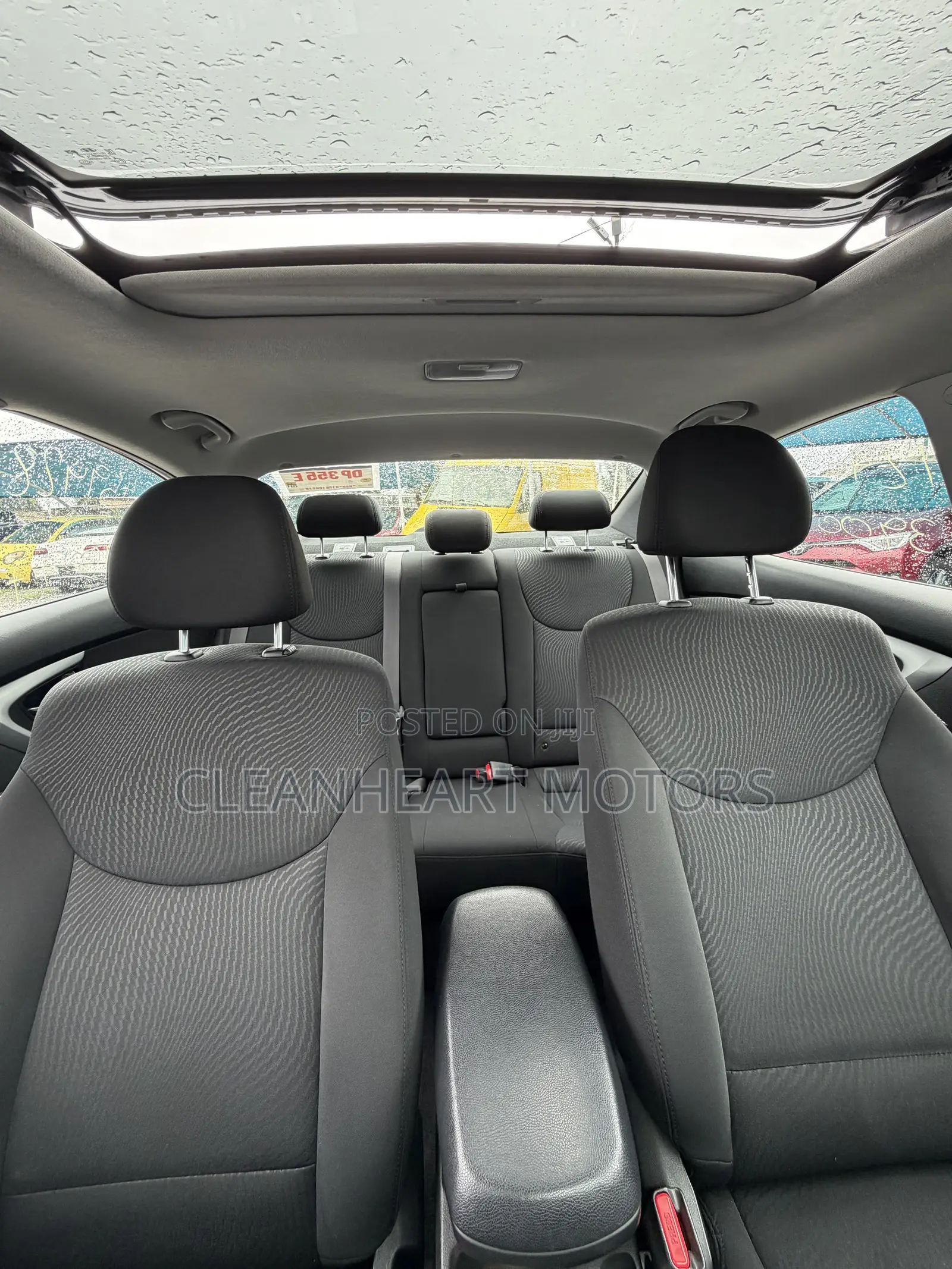 Hyundai Elantra SE 4dr Sedan (1.8L 4cyl 6M) 2015 Silver