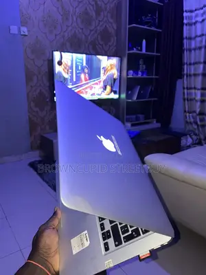 Laptop Apple MacBook Air 2017 8GB Intel Core i5 SSD 256GB