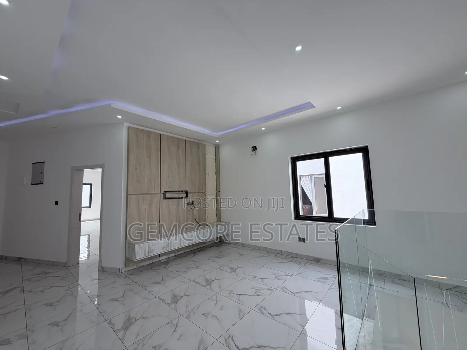 4bdrm House in School Junction, Ashaley Botwe for sale