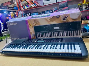 Yamaha PSR-E383 Keyboard