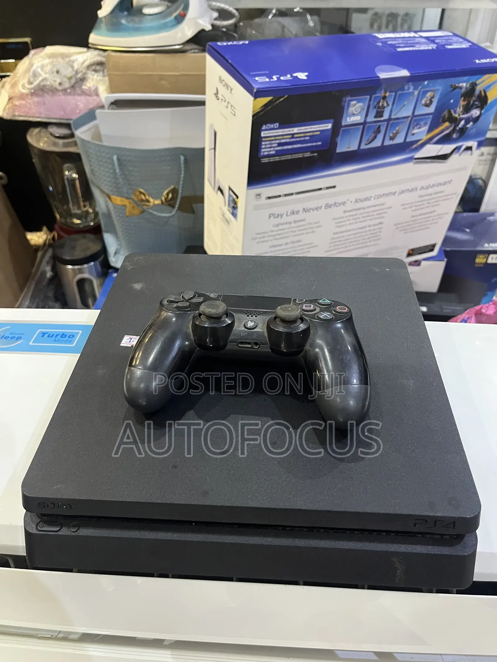 PlayStation 4 Slim 1tb
