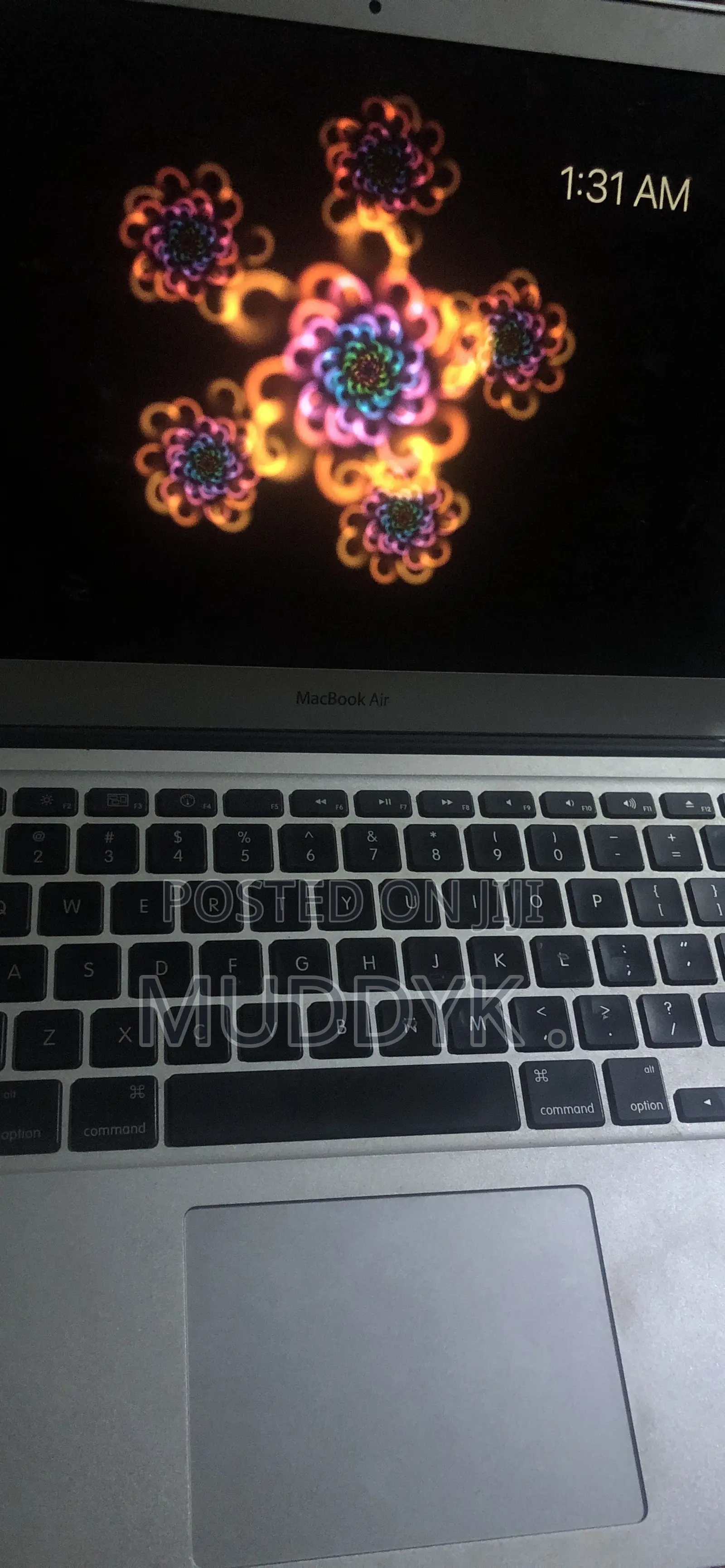 Laptop Apple MacBook Air 2GB Intel Core i3 HDD+SSD 256GB
