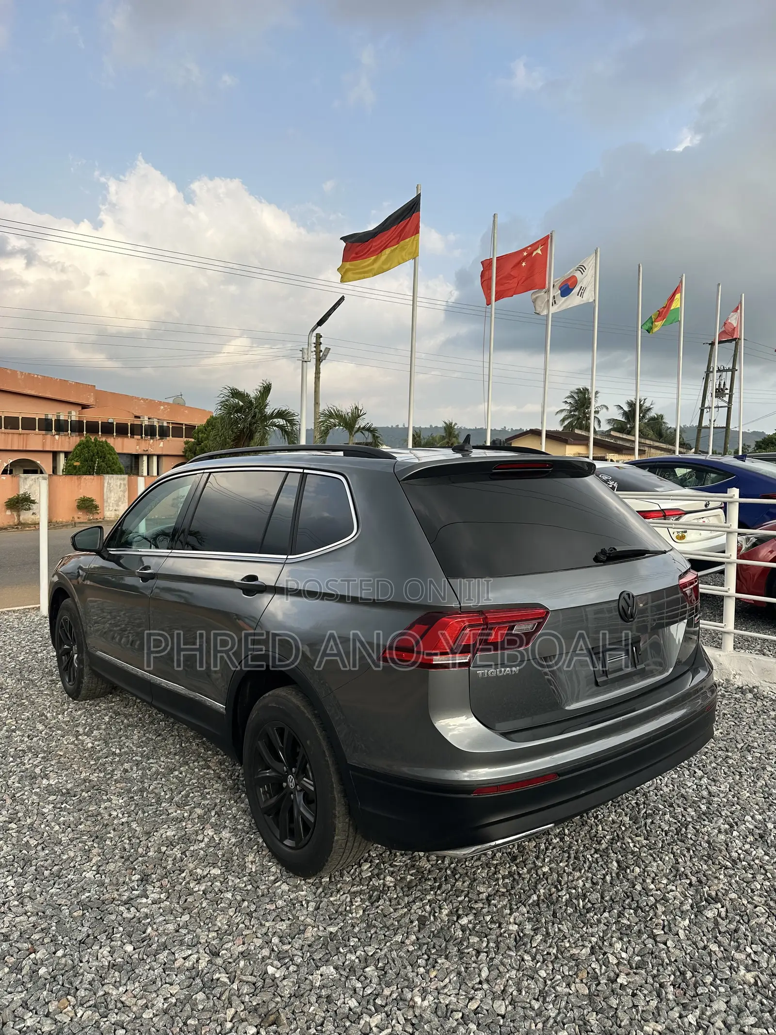 Volkswagen Tiguan 2.0T SEL Premium AWD 4MOTION 2019 Gray