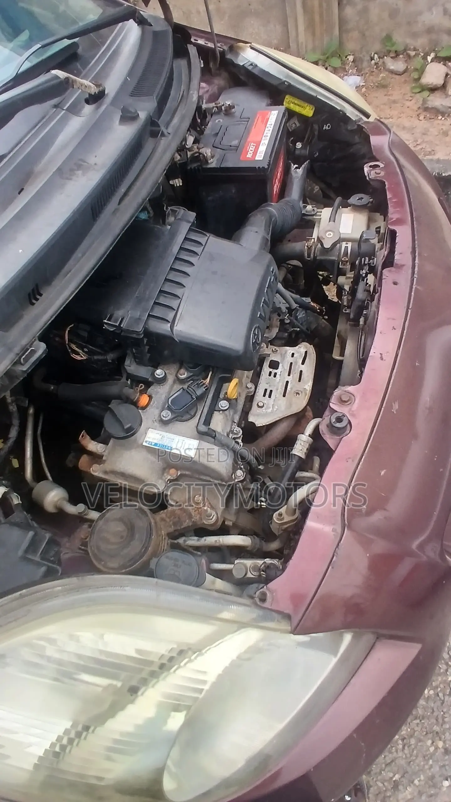 Toyota Vitz 1.3 AWD 5dr 2010 Burgundy
