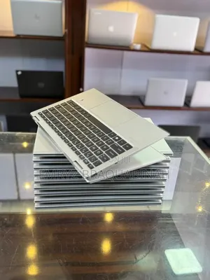 New Laptop 8GB Intel Core i5 SSD 256GB