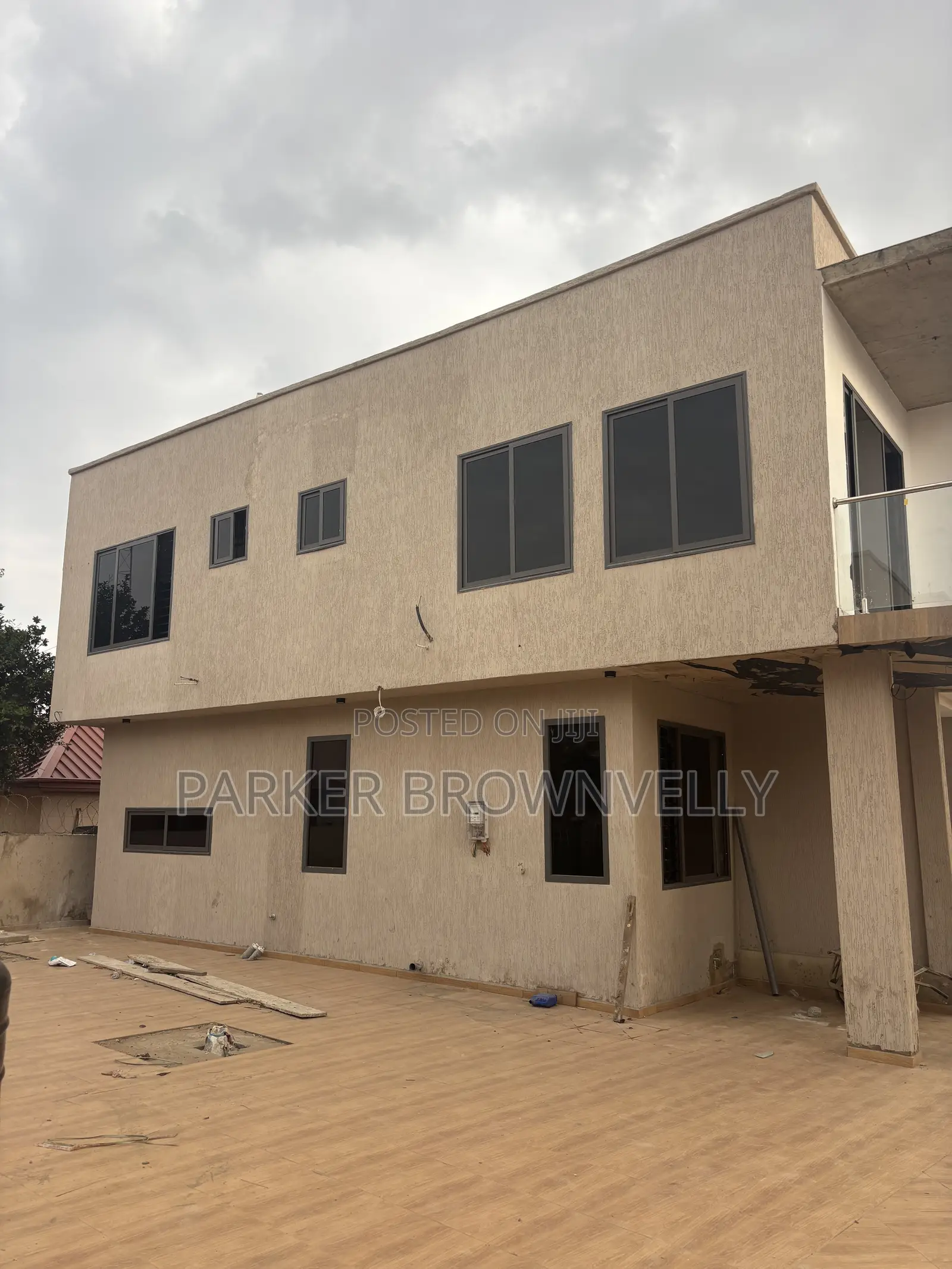Furnished 4bdrm Apartment in Aae_Properties, Adjiriganor for sale