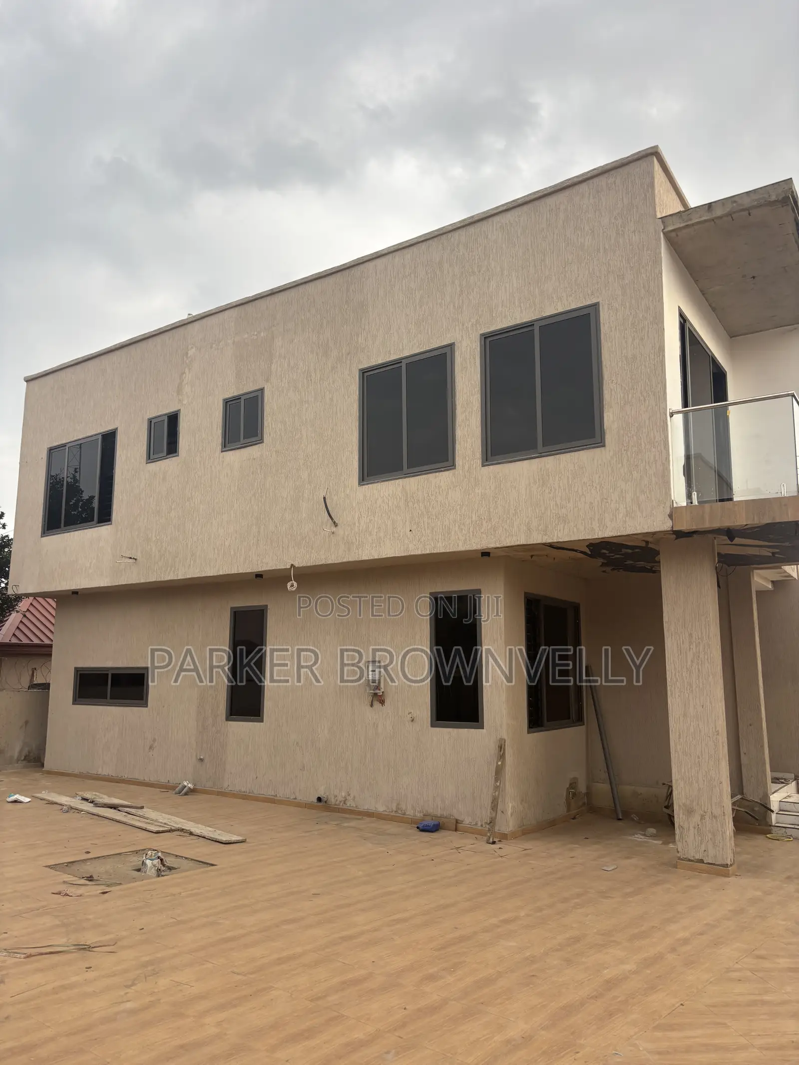 Furnished 4bdrm Apartment in Aae_Properties, Adjiriganor for sale