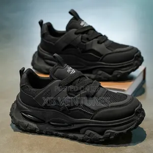 Non-Slip Thick
Wear-Resistant Fashion Sneakers