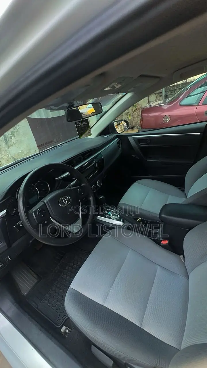 Toyota Corolla L 4dr Sedan (1.8L 4cyl 4A) 2014 White