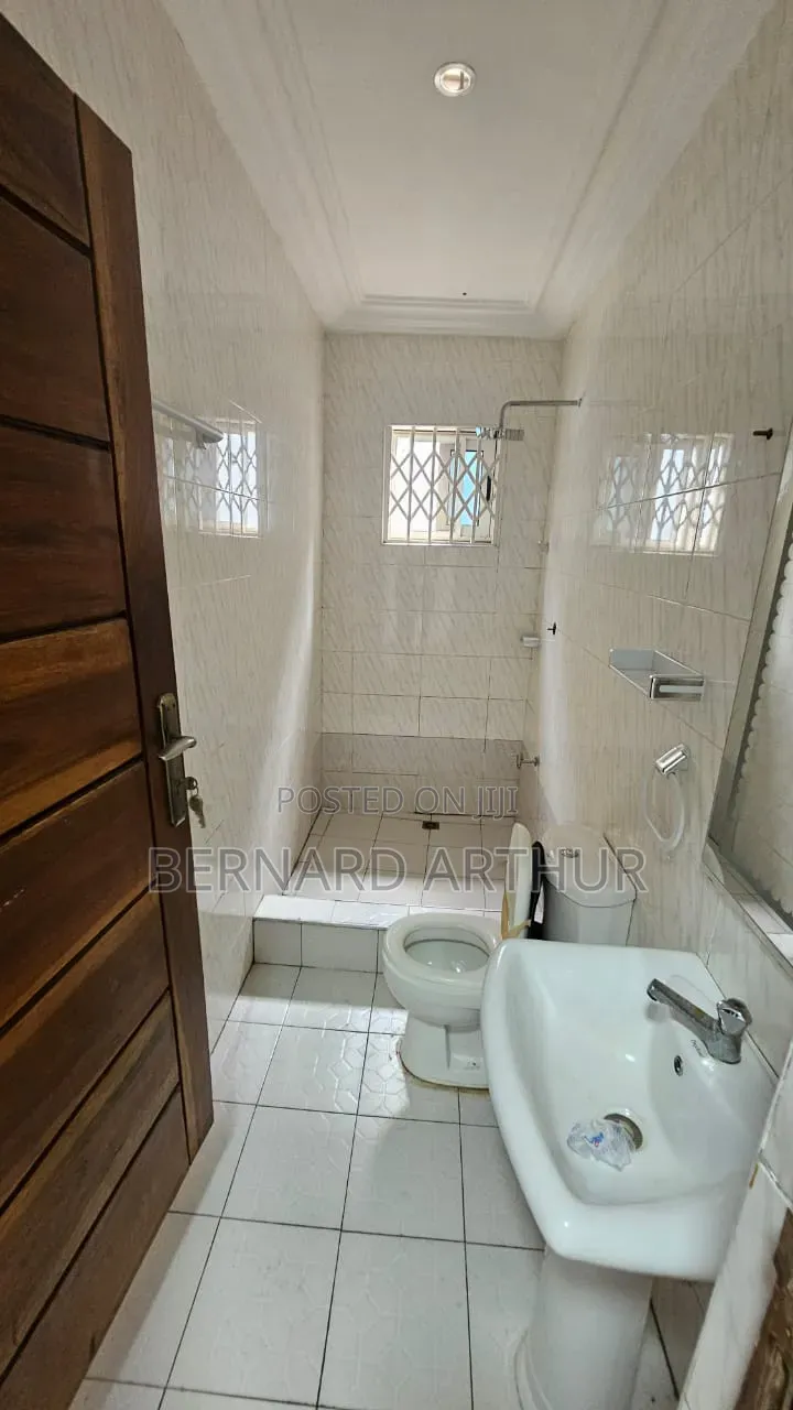 4bdrm House in Bernard Agency, Pokuase for rent