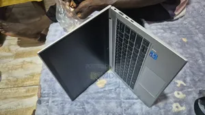 New Laptop HP EliteBook 830 G8 8GB Intel Core i5 HDD+SSD 256GB