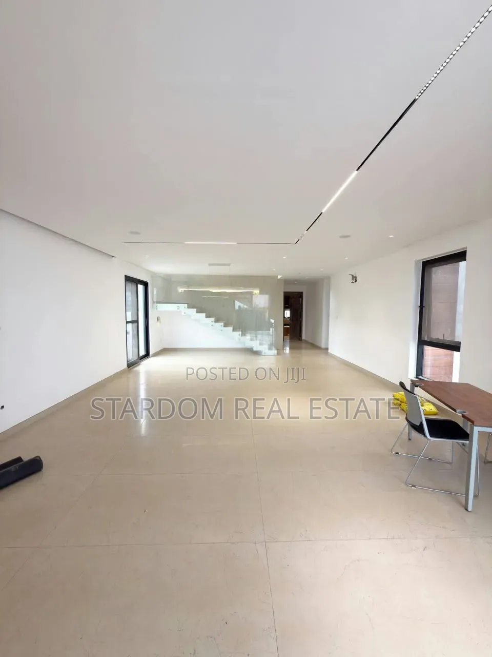 4bdrm Duplex in East Legon Hills, Boundary Road Area for sale