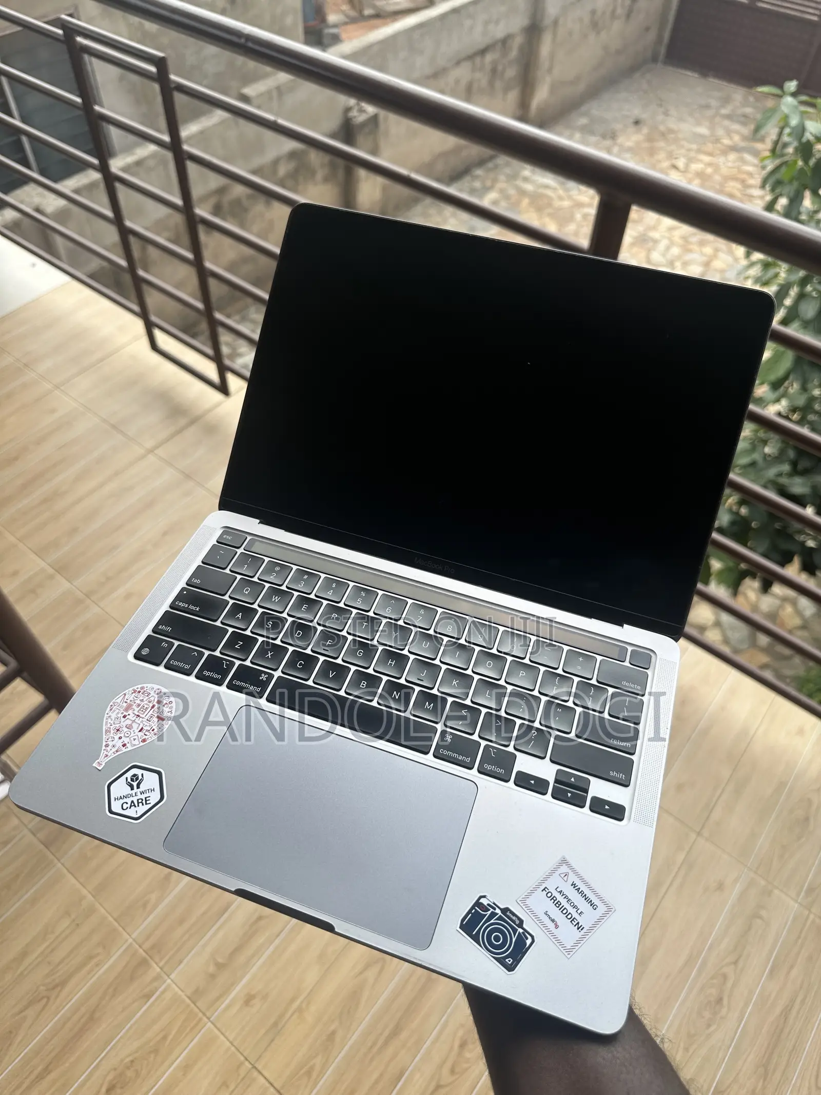Laptop Apple MacBook Pro 2020 M1 8GB Apple M1 Pro SSD 256GB