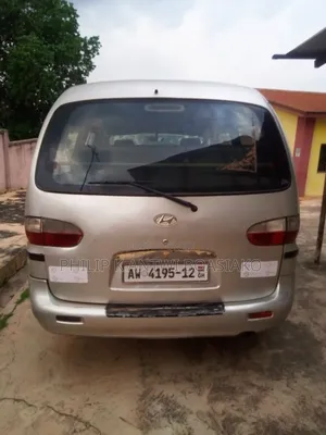 Hyundai H-100 2001 Silver