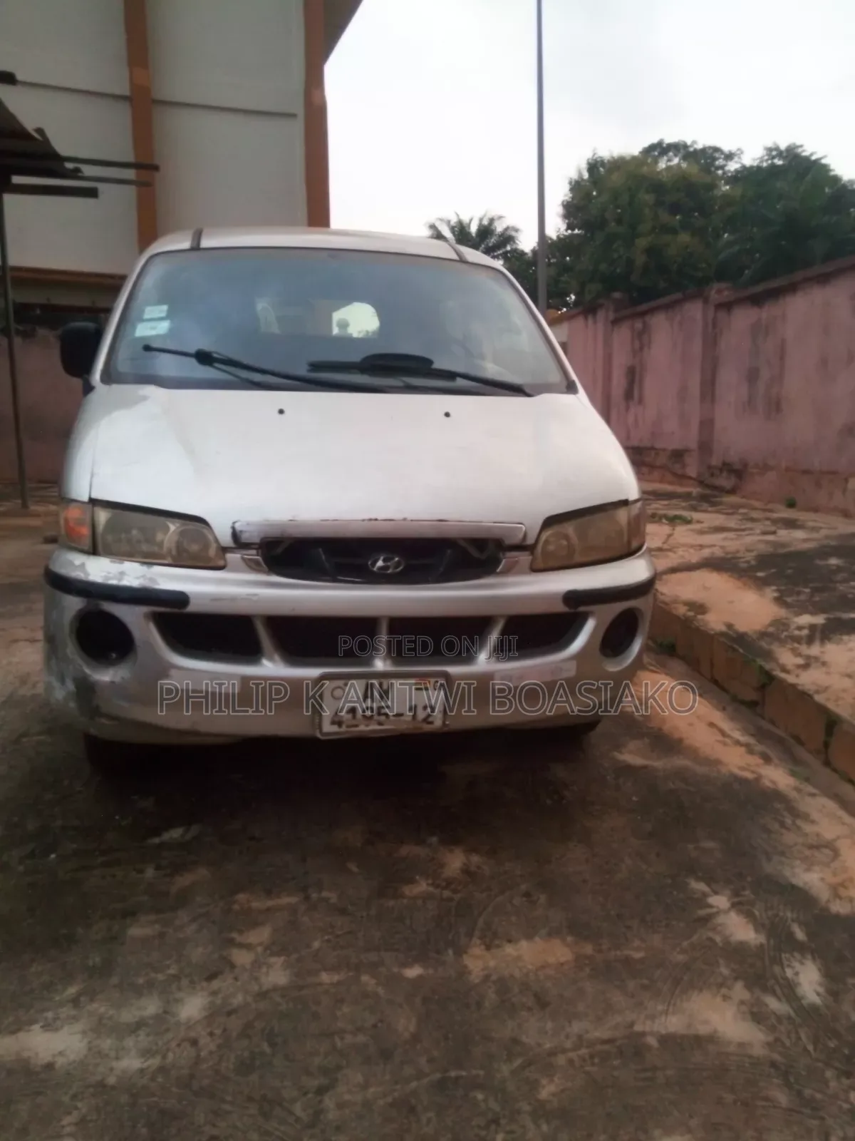 Hyundai H-100 2001 Silver