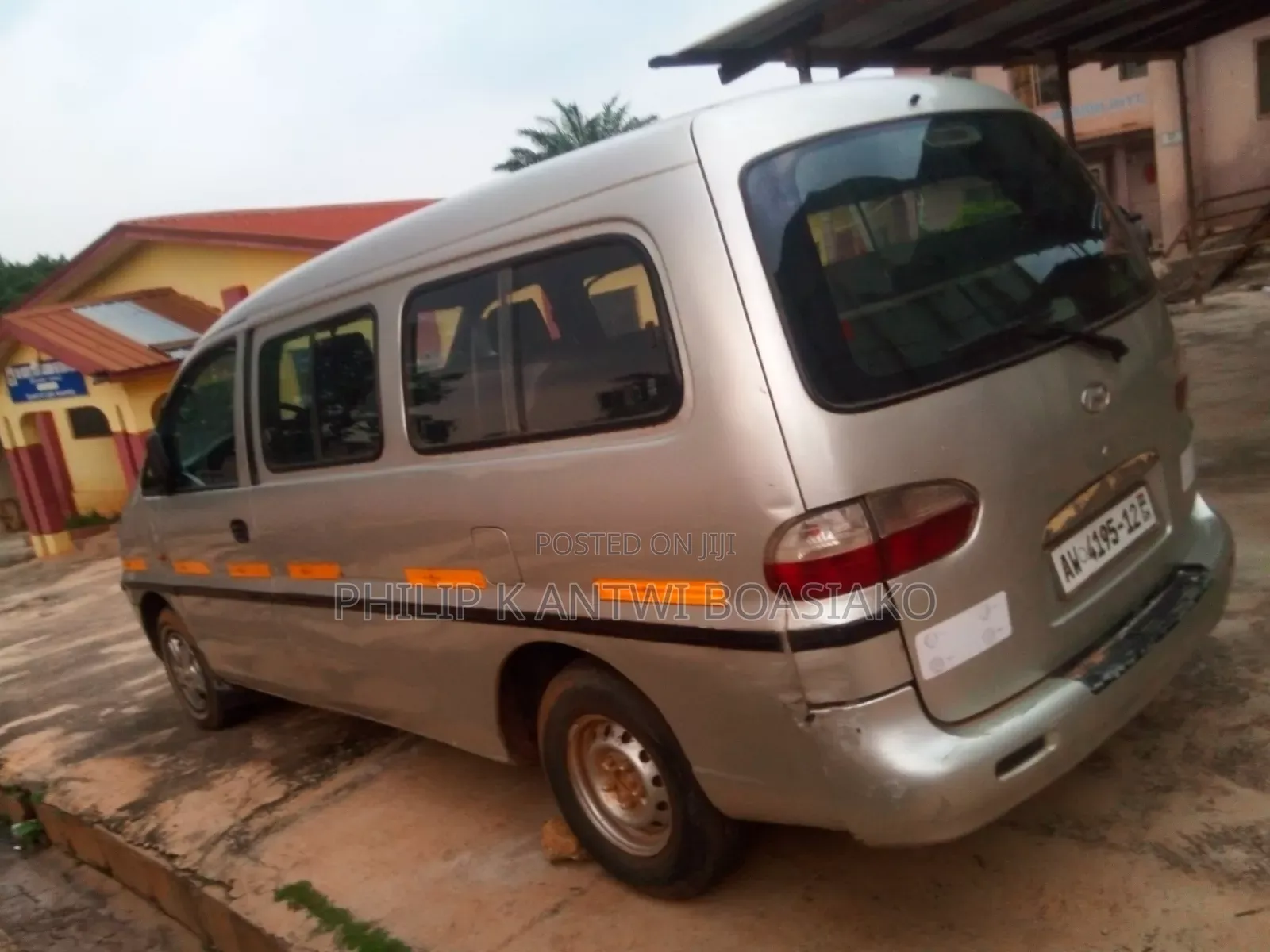 Hyundai H-100 2001 Silver