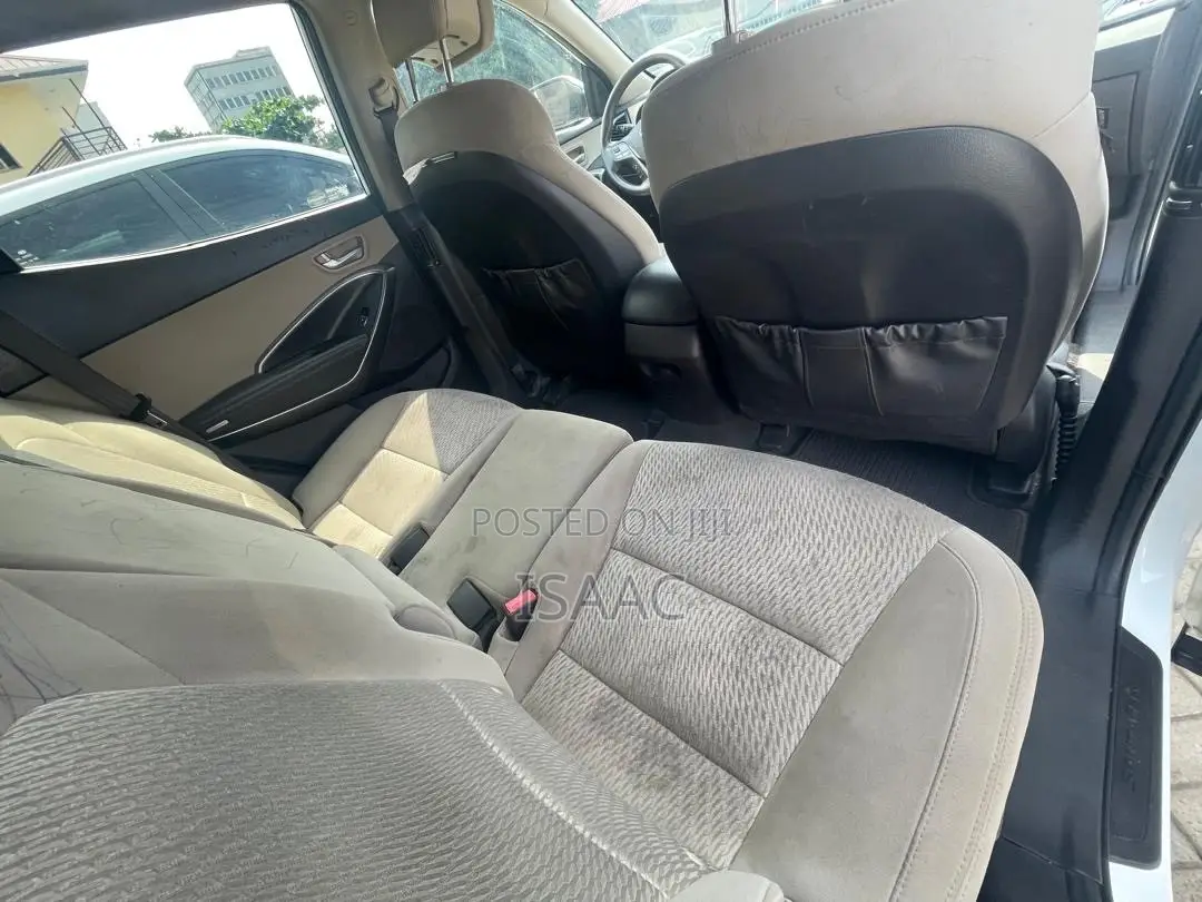 Hyundai Santa Fe 2016 White