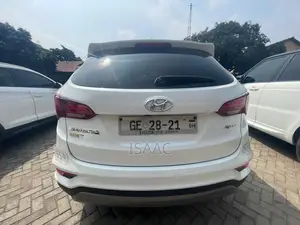 Hyundai Santa Fe 2016 White